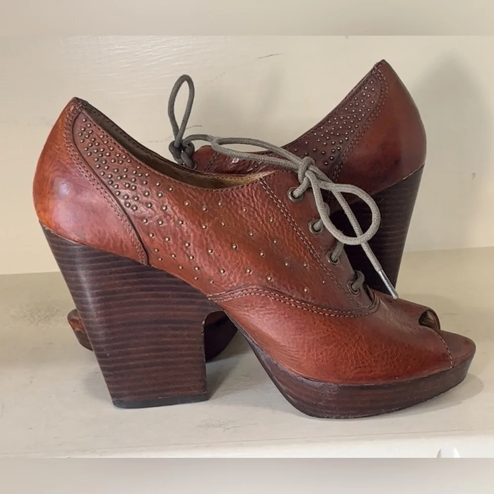Frye Women’s Chelsea Studded Peep Toe Leather Lace Up Platform Heels Size 9.5 - Picture 7 of 11